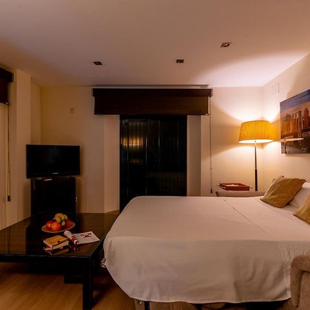 סביליה Pyl Apartamento Centro Junto Catedral מראה חיצוני תמונה